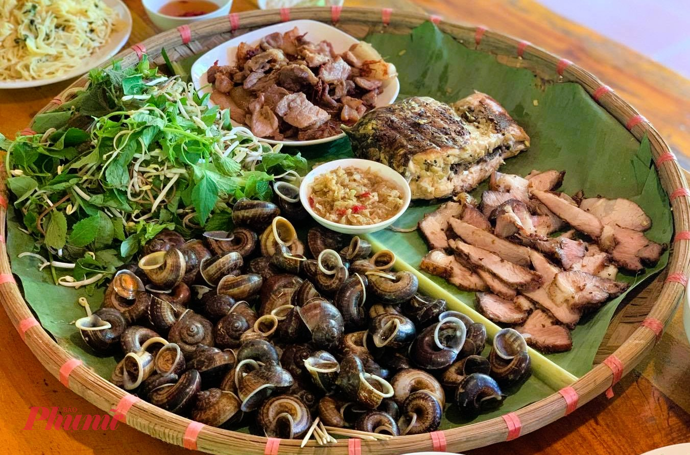 Đến Pù Luông, nghe nhịp thở lành của đất trời Thịt heo chăn thả và đặc sản ốc núi