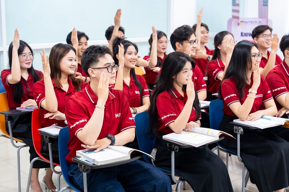 Quy mô lớp học nhỏ đem đến không gian tương tác và hỗ trợ cá nhân hóa cho sinh viên - Ảnh: HUTECH