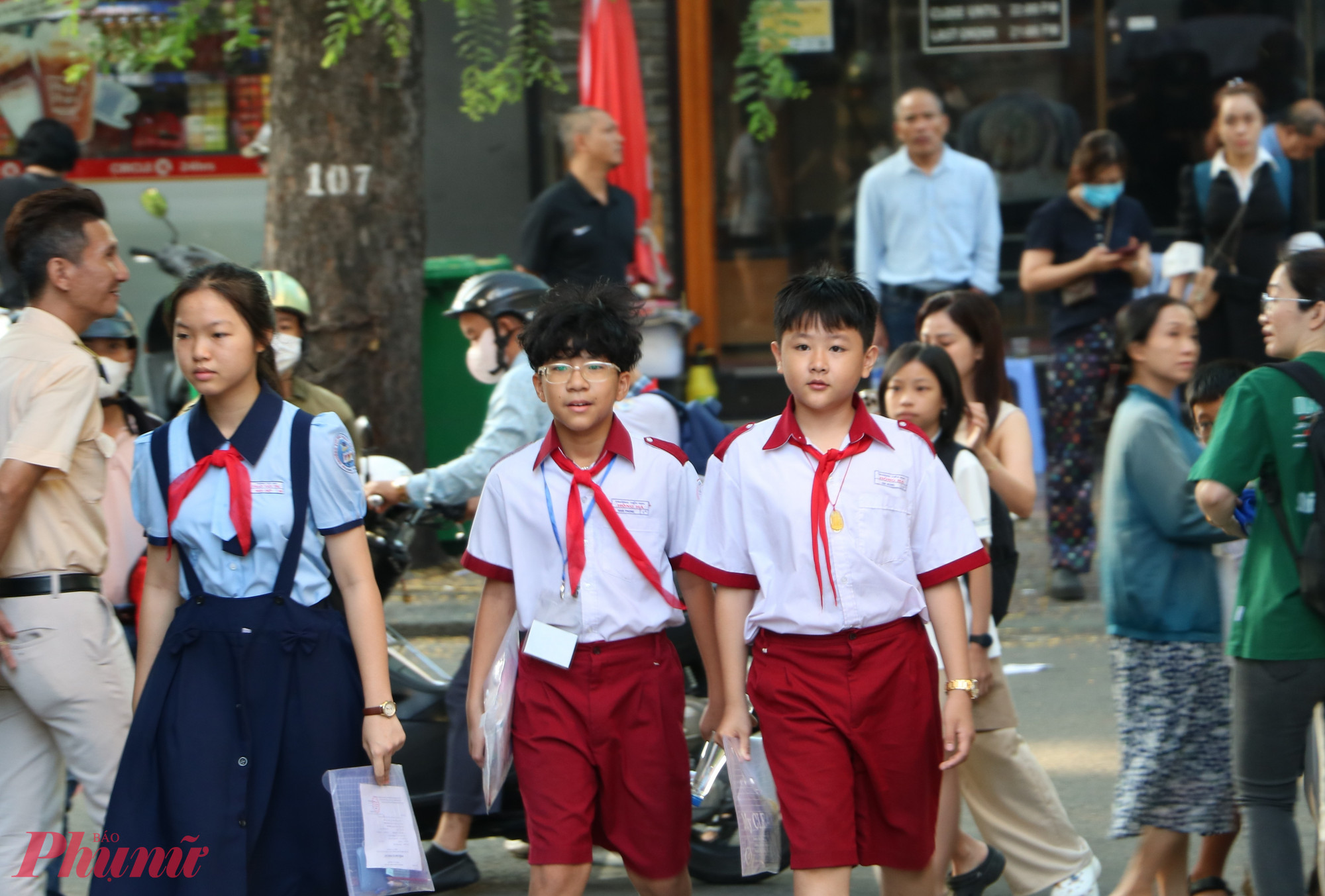 Thí sinh dự thi khảo sát vào lớp Sáu Trường THCS-THPT Trần Đại Nghĩa năm 2025 - Ảnh: Trang Thư