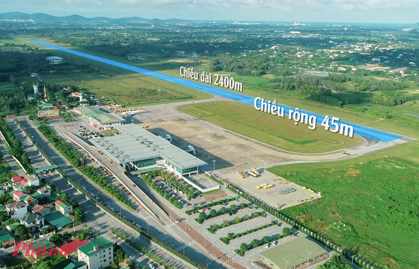 Trong đó, dự án sửa chữa đường băng hiện hữu có chiều dài 2.400m, rộng 45m và 2 đường lăn, dải hãm phanh, dải bảo hiểm… có tổng mức đầu tư hơn 623 tỉ đồng - Ảnh: Khánh Trung