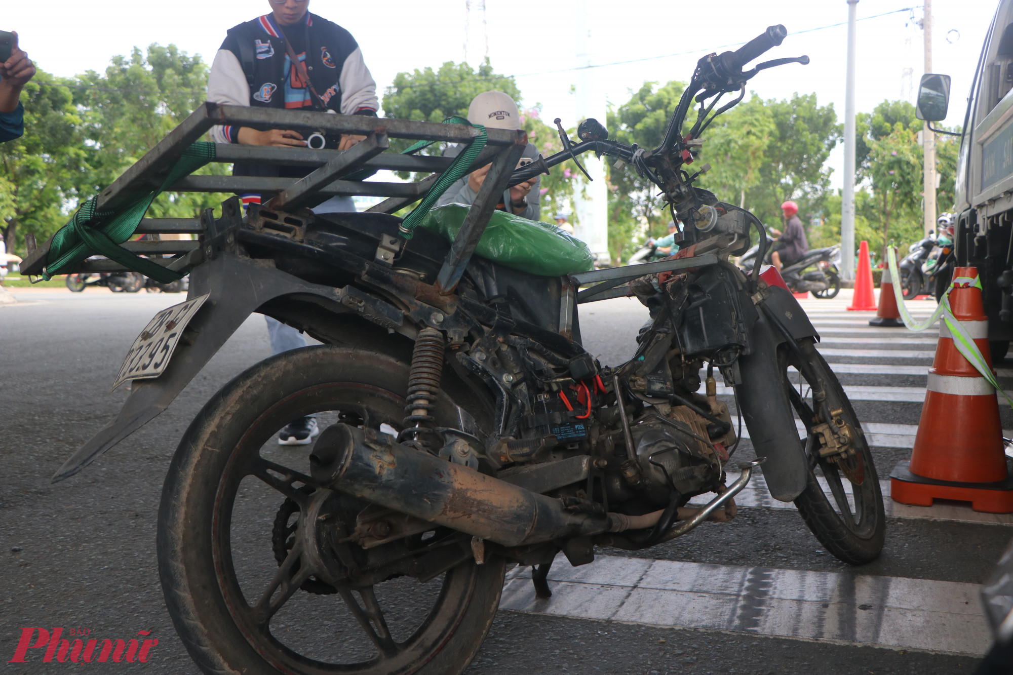 Xe không đủ