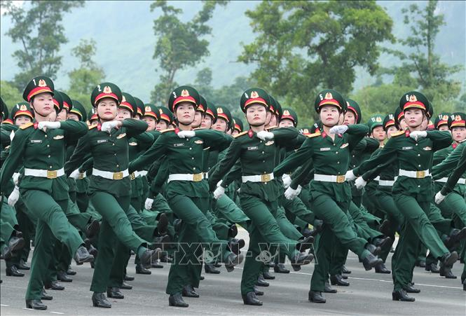 Khối nữ quân y tham gia hợp luyện. Ảnh: Trọng Đức/TTXVN