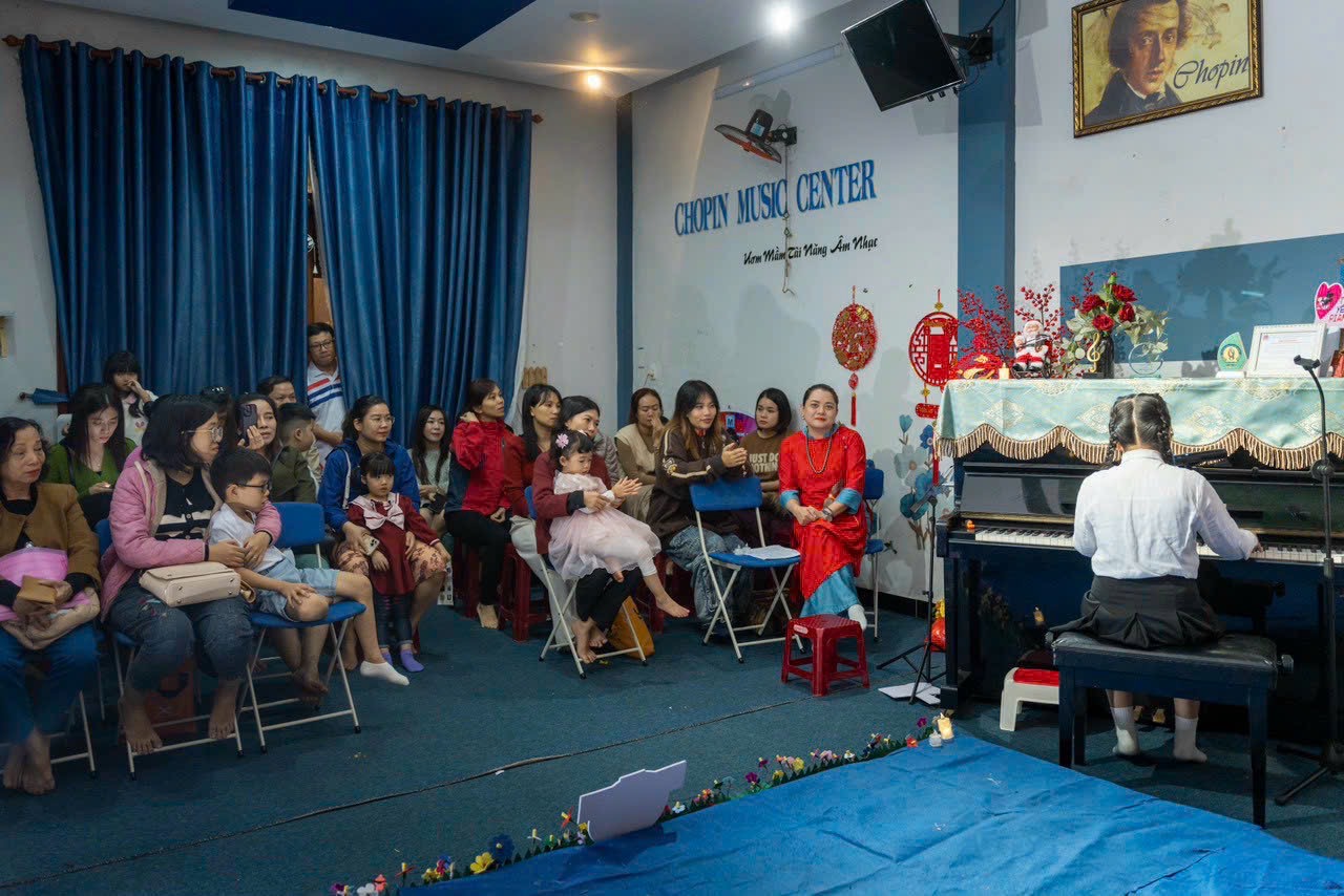 Những sự kiện nghệ thuật hấp dẫn, đong đầy cảm xúc là kỷ niệm đẹp của mọi người và cũng là dịp để học viên cọ xát, thể hiện tài năng - Ảnh: CMC