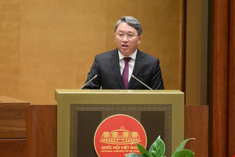 "Chốt" bỏ hình phạt tử hình với 8 tội danh Bộ trưởng Bộ Tư pháp Nguyễn Hải Ninh - ảnh: QH