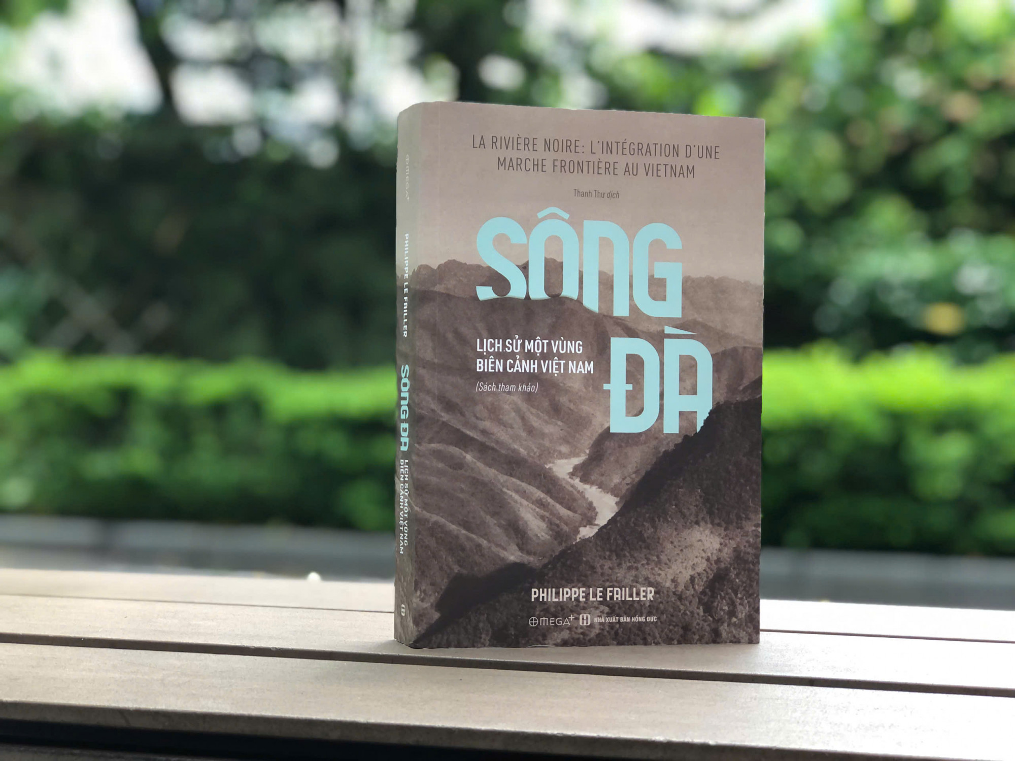 Sách thuộc Tủ sách Vùng Cao - Lịch sử Việt Nam của Omega Plus BooksMột cuốn sách hay dành cho bạn đọc yêu thích văn hóa - lịch sử Việt Nam - Ảnh: Omega Plus
