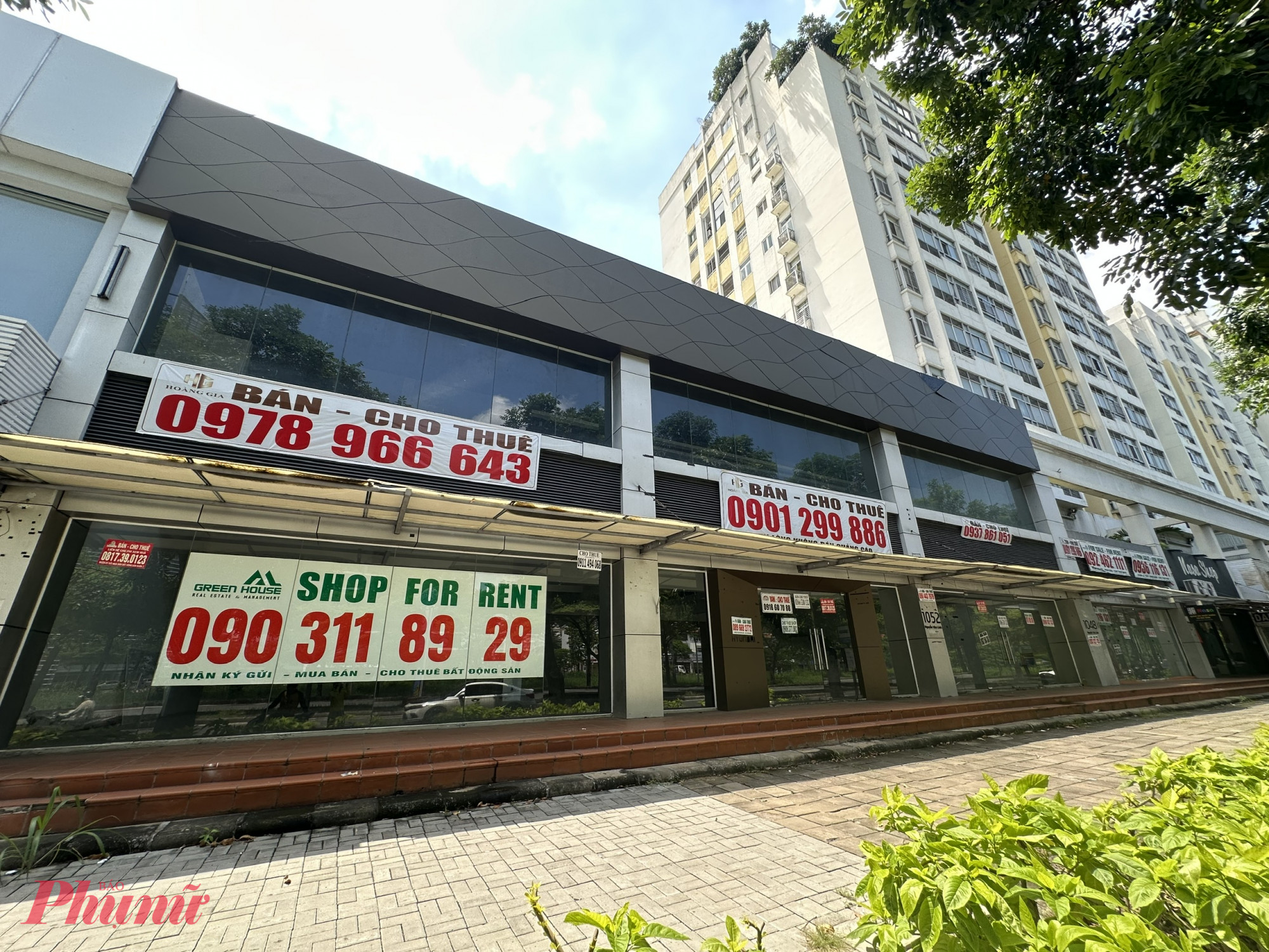 Khu phố thương mại ẩm thực Sky Garden (quận 7) đầu tư phát triển kinh tế đêm nhưng vẫn không tránh khỏi tình trạng mặt bằng vắng lặng.