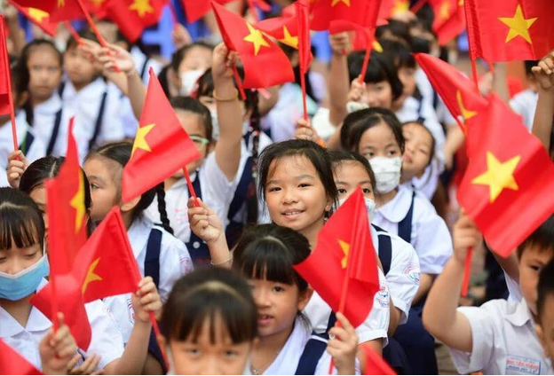 Chính sách miễn học phí sẽ được áp dụng ngay từ năm học 2025 - 2026 - ảnh: Chinhphu.vn