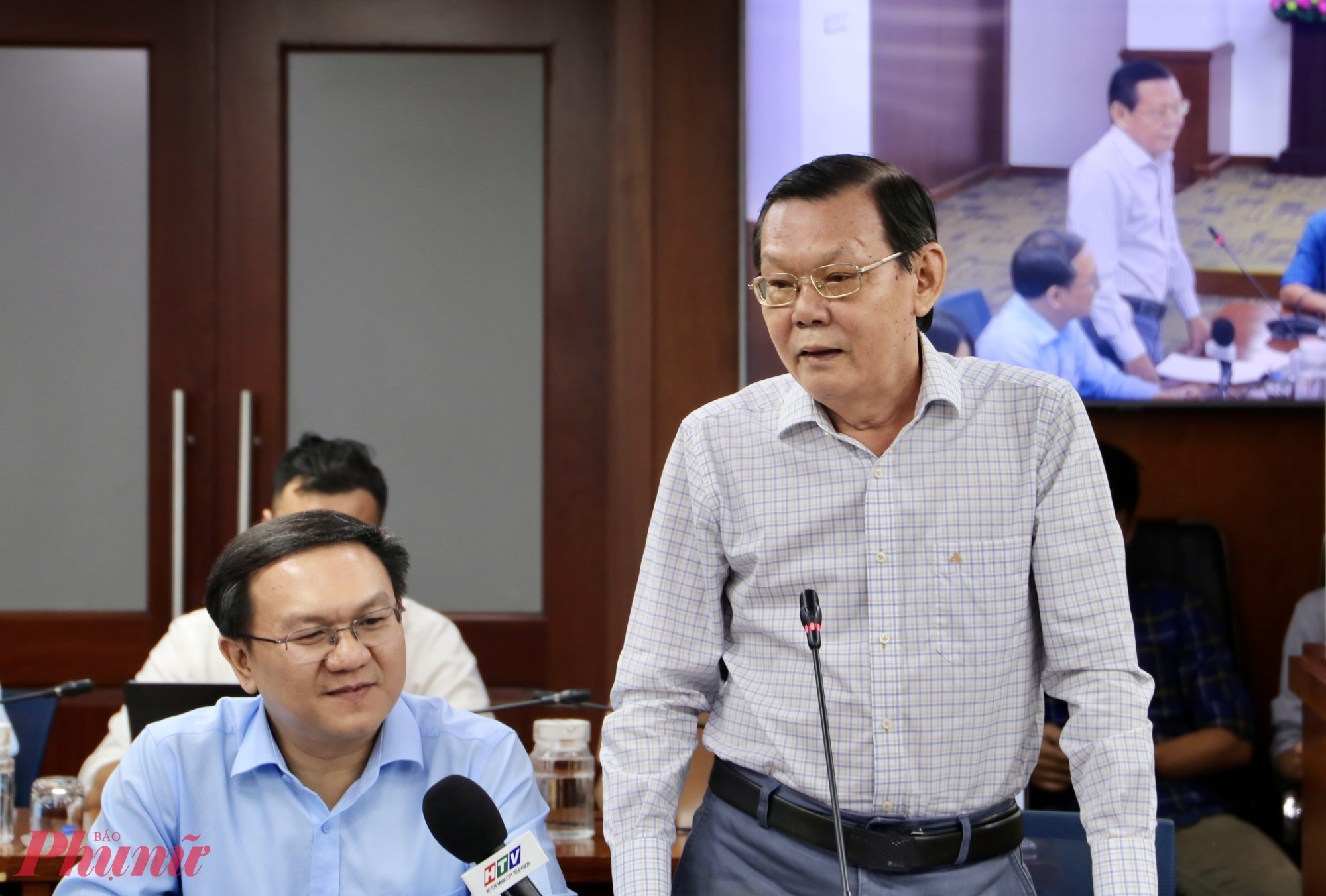 Ông Nguyễn Tấn Phong - Chủ tịch Hội Nhà báo TPHCM phát biểu tại buổi họp báo - Ảnh: Thanh Tâm