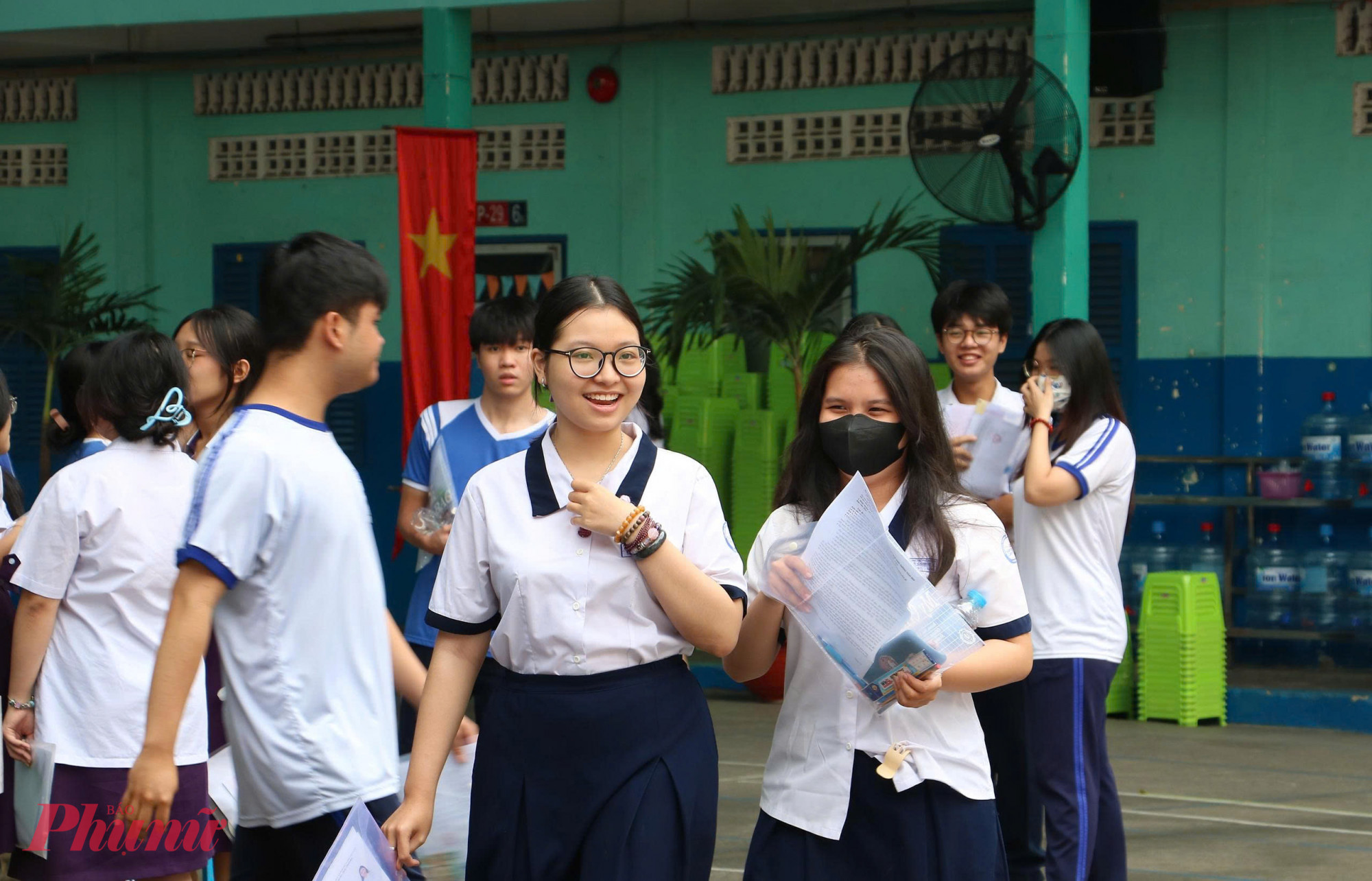 Thí sinh cho biết, dù đoán trước được một số chủ đề lớn trong câu nghị luận xã hội nhưng đề gợi mở 