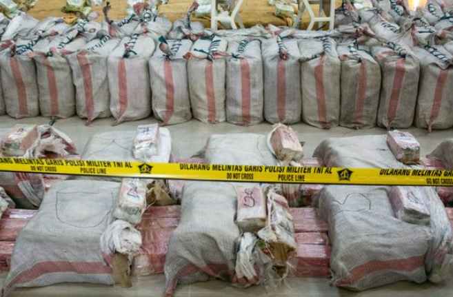 Các vụ thu giữ cocaine toàn cầu ghi nhận mức cao nhất là 2.275 tấn, đánh dấu mức tăng 68% trong bốn năm tính đến năm 2023