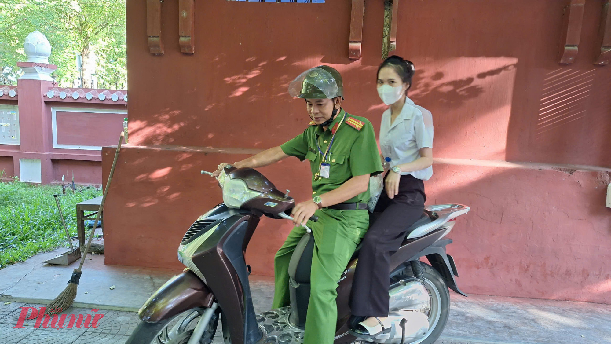 Được biết thí sinh này học tại Trường THPT Dân tộc nội trú tỉnh Thừa Thiên Huế tham dự kỳ thi THPT Quóc gia ở hội đồng thi Trường THPT Hai Bà Trưng