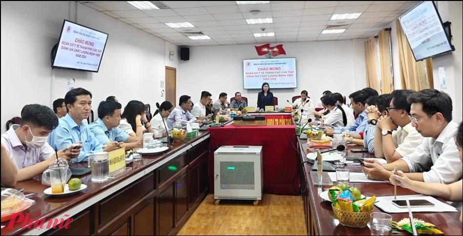 Ngành Y tế TP Cần Thơ họp đánh giá chất lượng bệnh viện trên địa bàn. Ảnh CTV