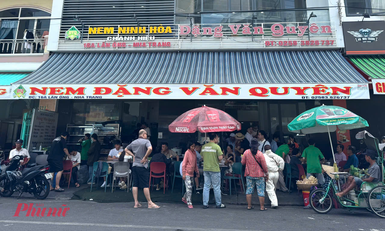 Sau khi khám phá Viện Hải Dương Học,