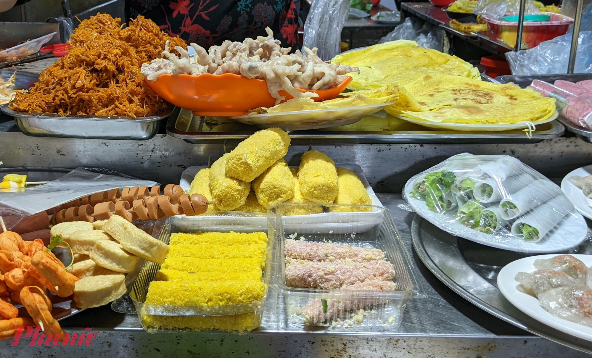 Vị phố Cảng trong những buổi chợ chiều Không ngoa khi nói mỗi chợ truyền thống ở Hải Phòng là một thiên đường ẩm thực