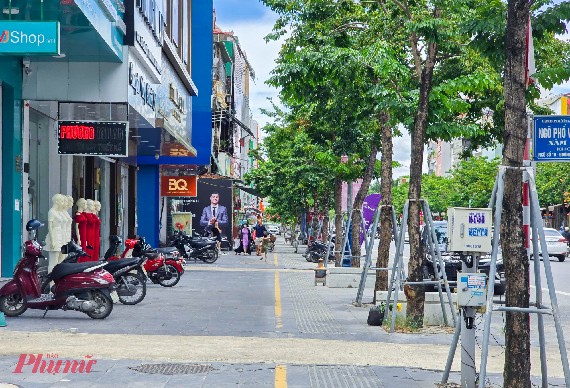 Đường Nguyễn Văn Cừ - tuyến phố kinh doanh sầm uất nằm ở trung tâm TP Vinh - cũng tăng mạnh từ 35 triệu đồng lên 130 triệu đồng/m² (tăng hơn 3,7 lần).