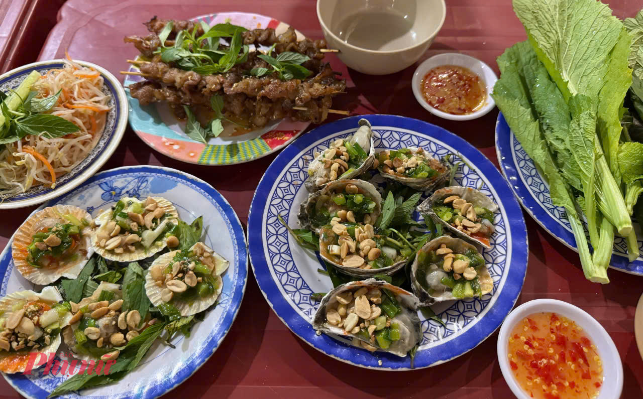 Tại đây bạn nên thử các món hàu nướng