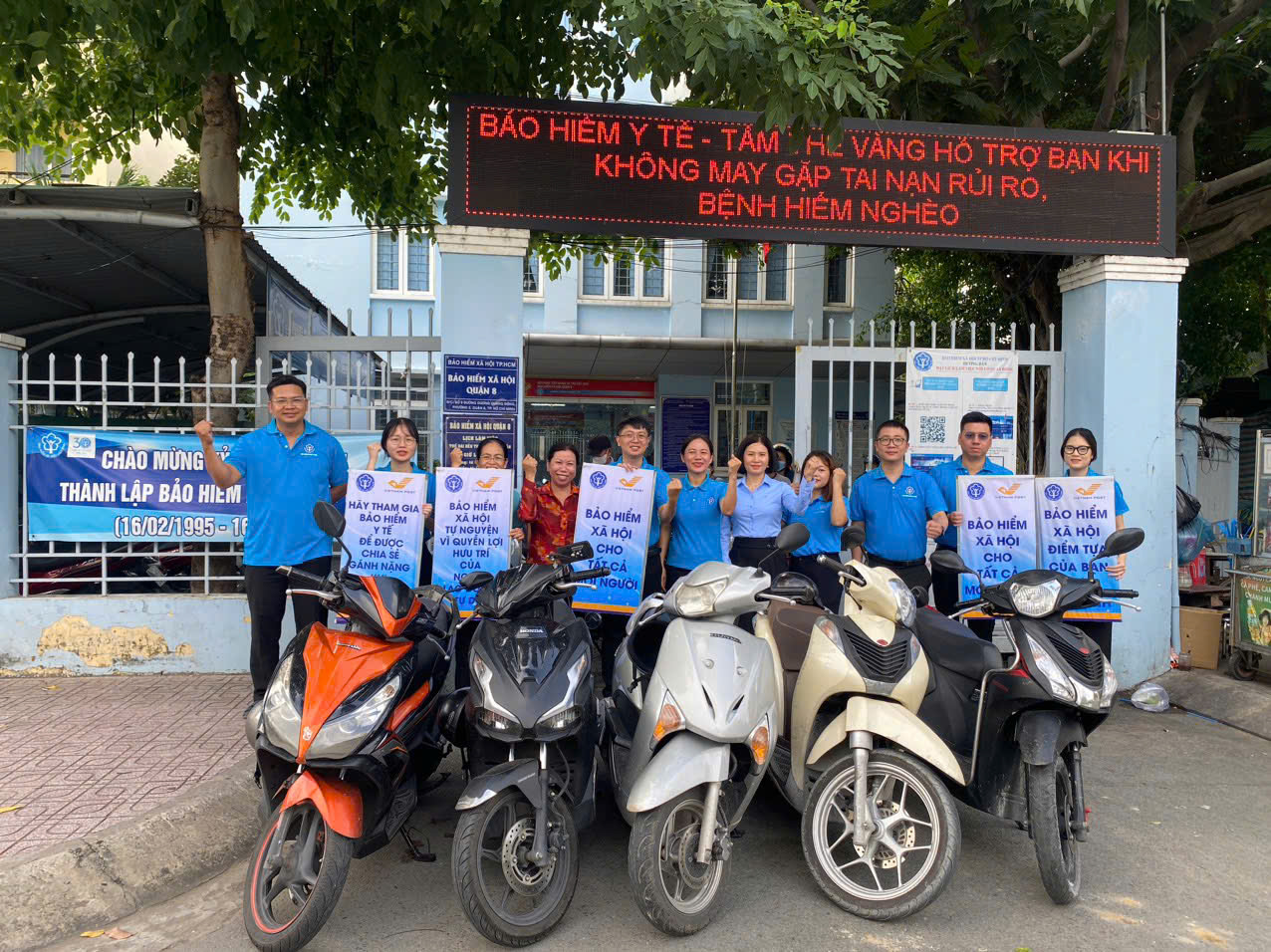 BHXH quận 8 thì chọn hình thức tuyên truyền lưu động