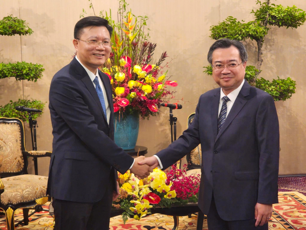 Ông Nguyễn Thanh Nghị gửi lời chúc sức khỏe và thành công.đến đoàn công tác thành phố Quảng Châu, Trung Quốc