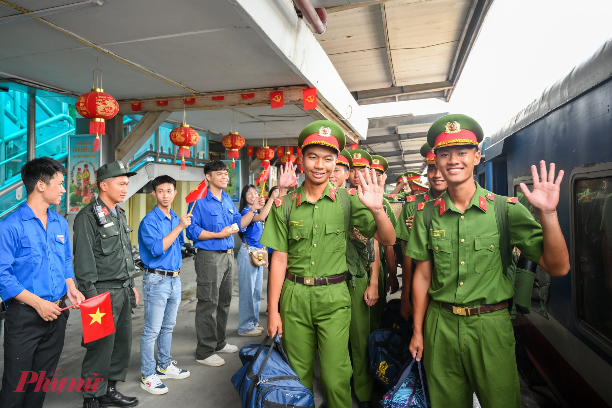 Các chiến sĩ tham dự A80 khối Công an nhân dân đã có mặt tại Ga Hà Nội sẵn sàng làm nhiệm vụ.