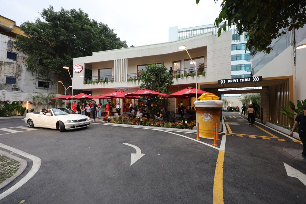 Cửa hàng Highlands Drive-Thru tại 249 Hoàng Văn Thụ - Ảnh HT