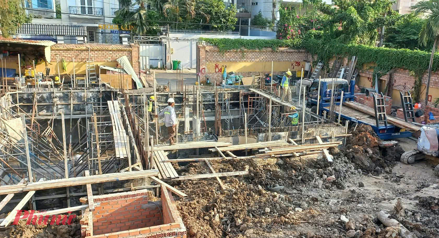 Một công trình nhà ở đang xây dựng