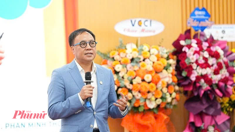 Ông Phan Minh Thông Phó Chủ tịch Hội Doanh nghiệp Xanh TPHCM - Chủ tịch Tập đoàn Phúc Sinh chia sẻ tại tọa đàm