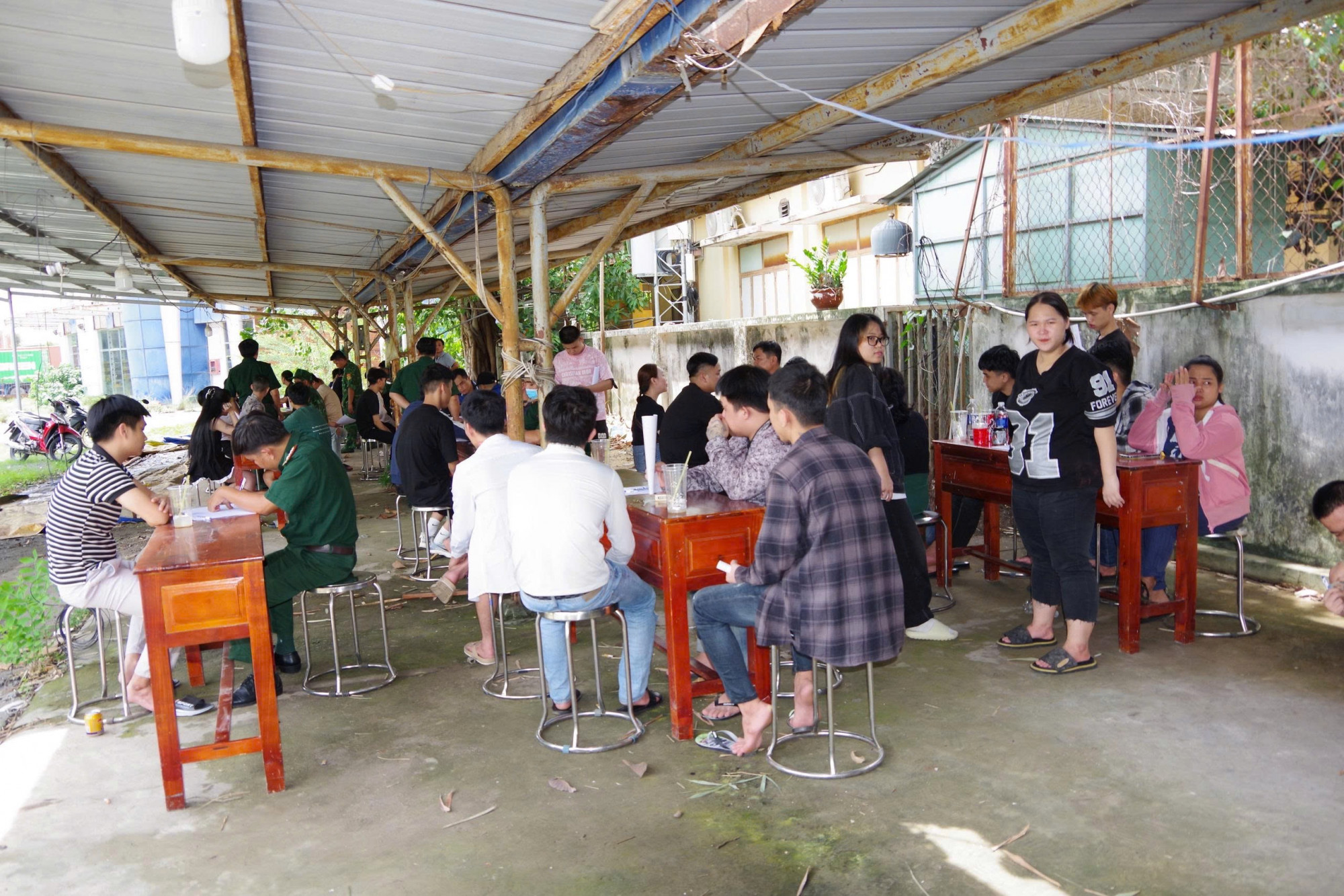 Các công dân về nước sau đợt 