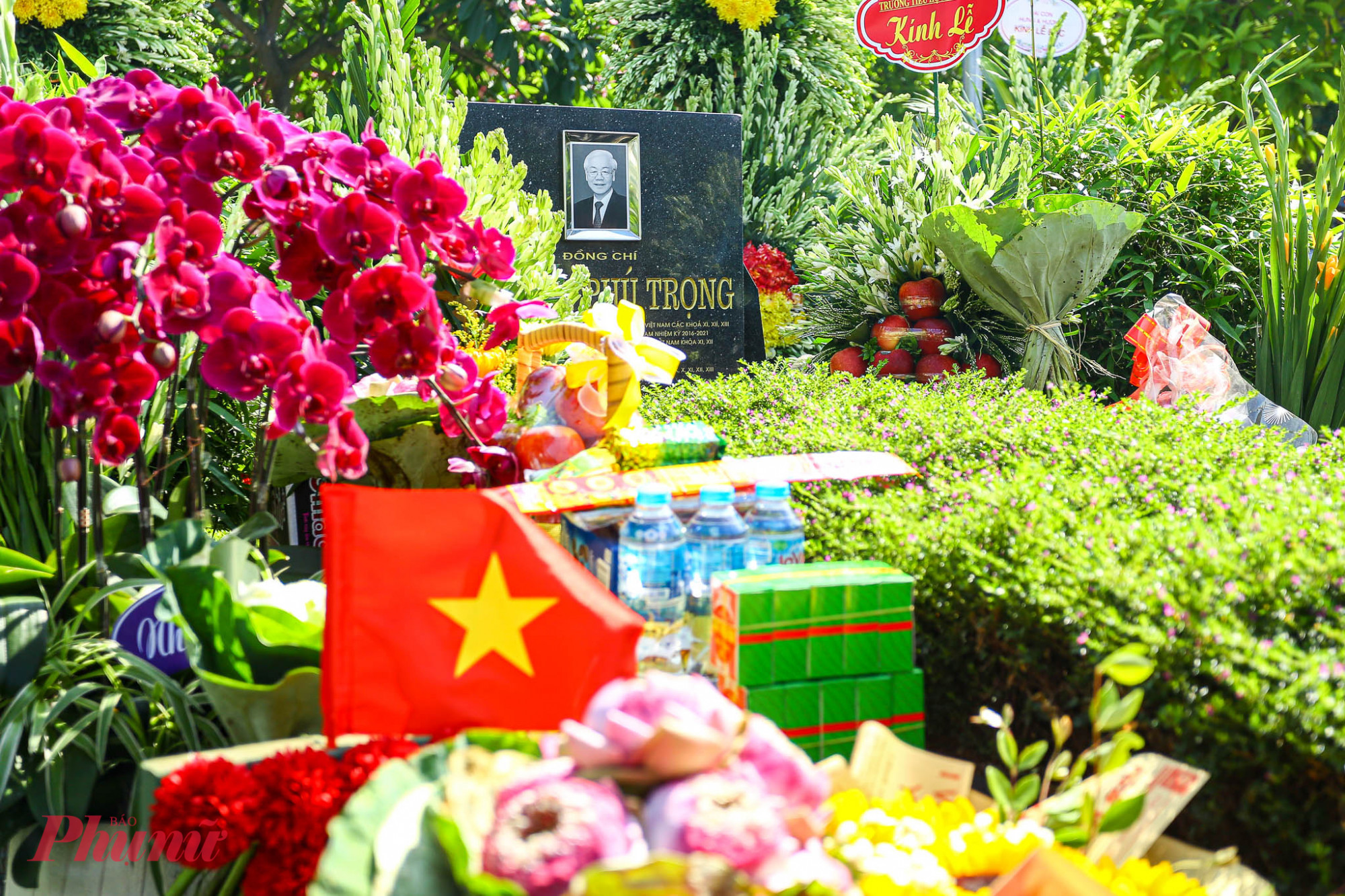 Cố Tổng Bí thư Nguyễn Phú Trọng là hiện thân đầy đủ phẩm chất, tài năng, bản lĩnh, trí tuệ của thế hệ lãnh đạo Việt Nam thời kỳ đổi mới, hết lòng, hết sức phụng sự Tổ quốc, phục vụ nhân dân, có uy tín, tầm ảnh hưởng lớn cả trong và ngoài nước.