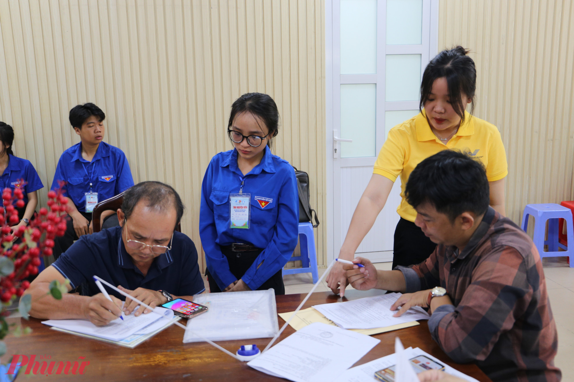 Phường Bình Tân tiếp nhận hơn 1.000 lượt người dân chỉ trong tuần đầu tiên đi vào hoạt động - Ảnh: Thanh Tâm