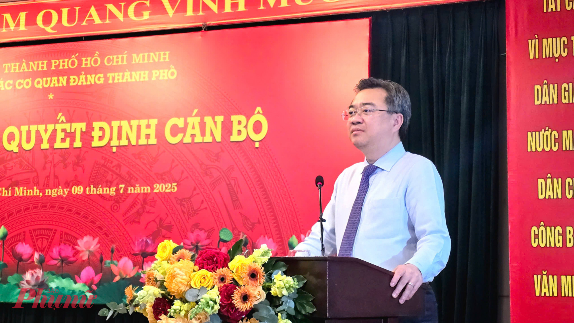 Ông guyễn Thanh Nghị - Ủy viên Ban chấp hành Trung ương Đảng, Phó Bí thư thường trực Thành ủy, Bí thư Đảng ủy các cơ quan Đảng TPHCM 