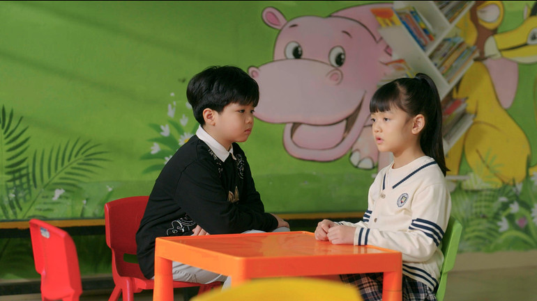 “Cầu vồng ở phía chân trời”: Không cần drama vẫn “cuốn” 2 diễn viên nhí Gia Nghĩa (trái) và An Nhiên có nhiều đất diễn hơn các phim trước
