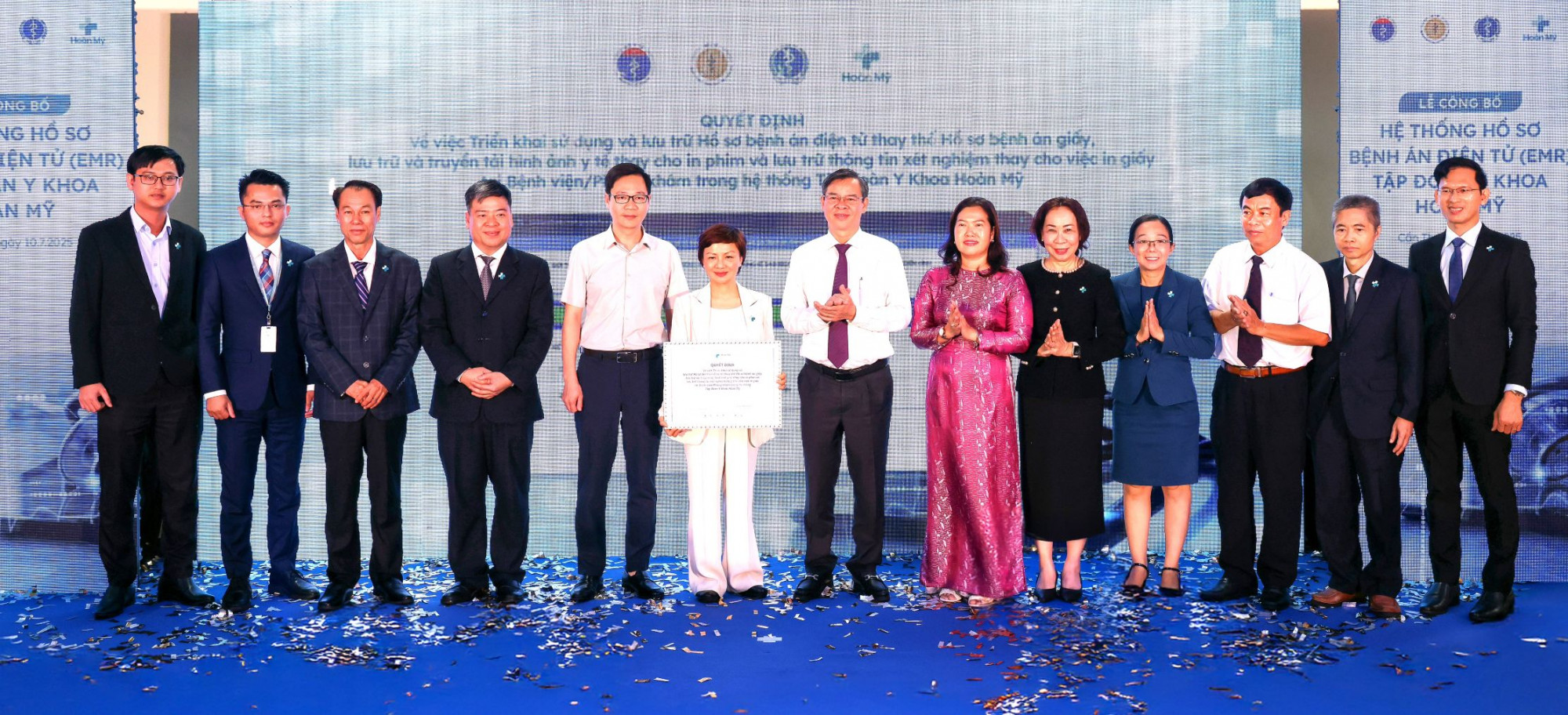 Triển khai hồ sơ bệnh án điện tử ở Cần Thơ, thay cho bệnh án giấy, sẽ góp phần chăm sóc sức khỏe cho người dân - Ảnh: Trung Phạm Theo ông Nguyễn Bá Hùng - T