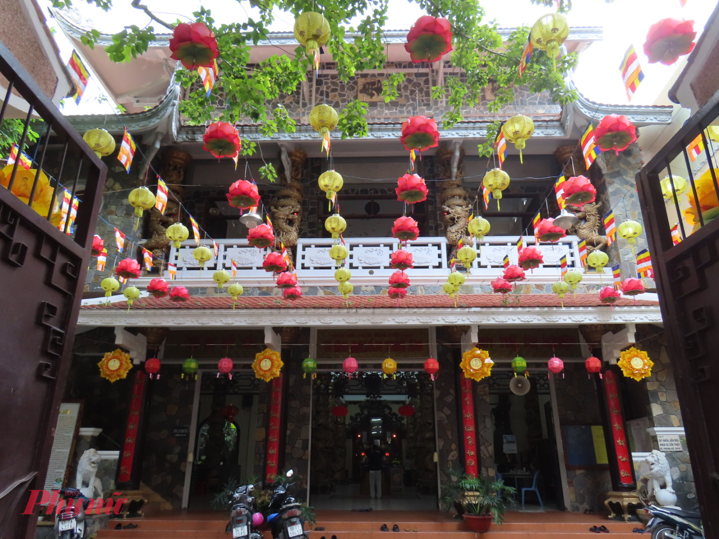 Phường Đức Nhuận: Nơi ôm trọn những địa điểm “bình yên” Bên trong khuôn viên chùa Quán Thế Âm- Ảnh: H.Nhu