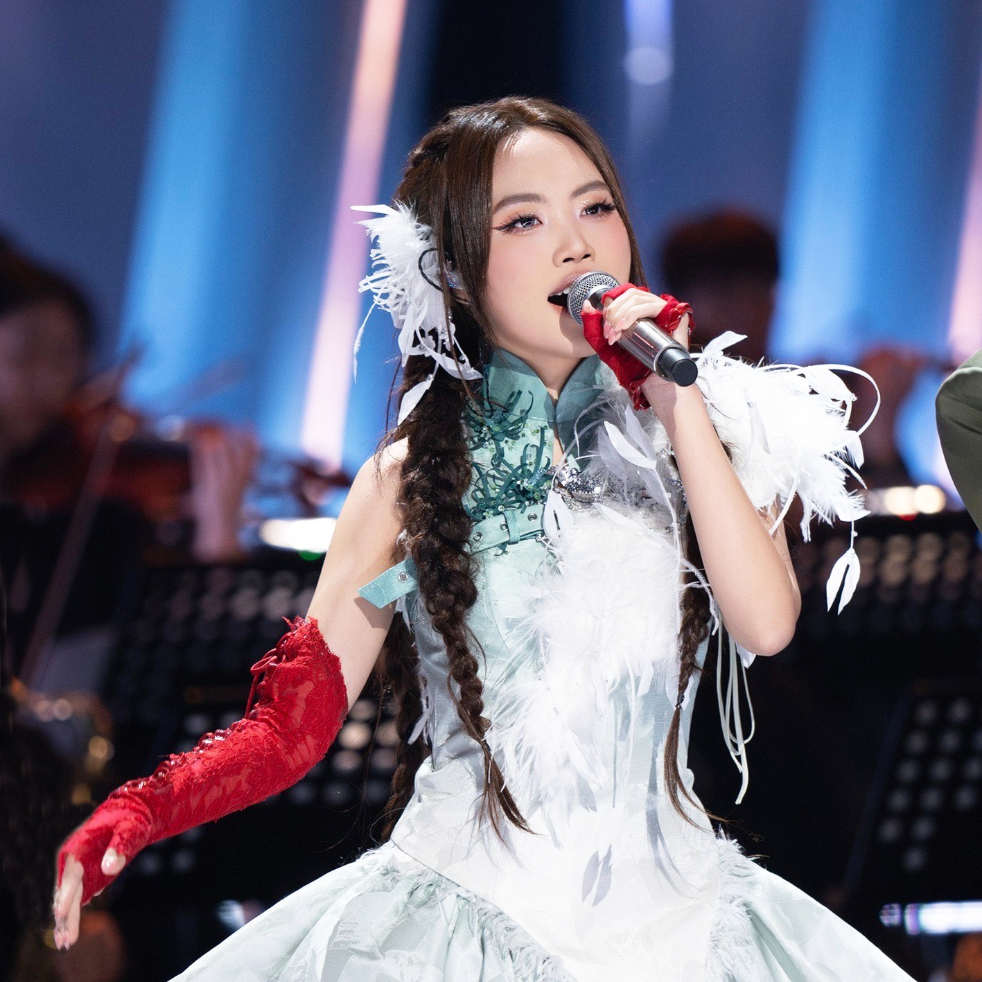 Phương Mỹ Chi ở vòng mới nhất cuộc thi Sing! Asia - Ảnh do nhân vật cung cấp