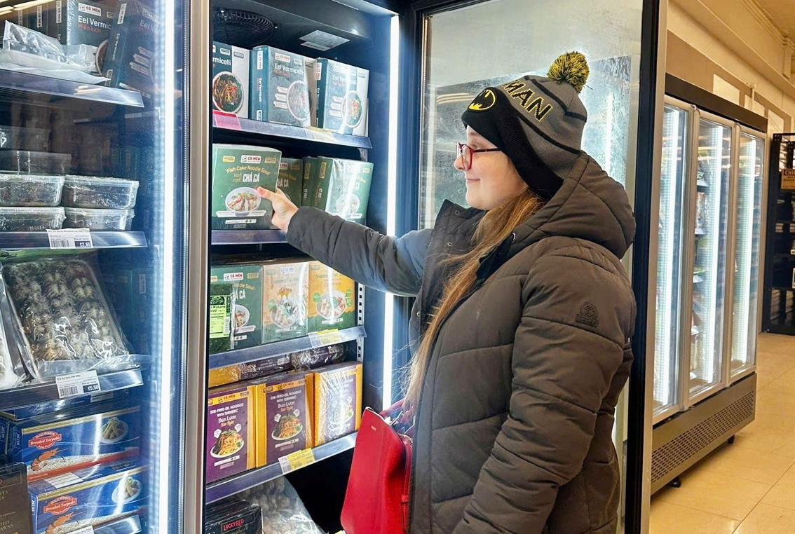 Sản phẩm của Cà Mèn Foods trong siêu thị ở Canada - ẢNH: ĐÔN LÊ