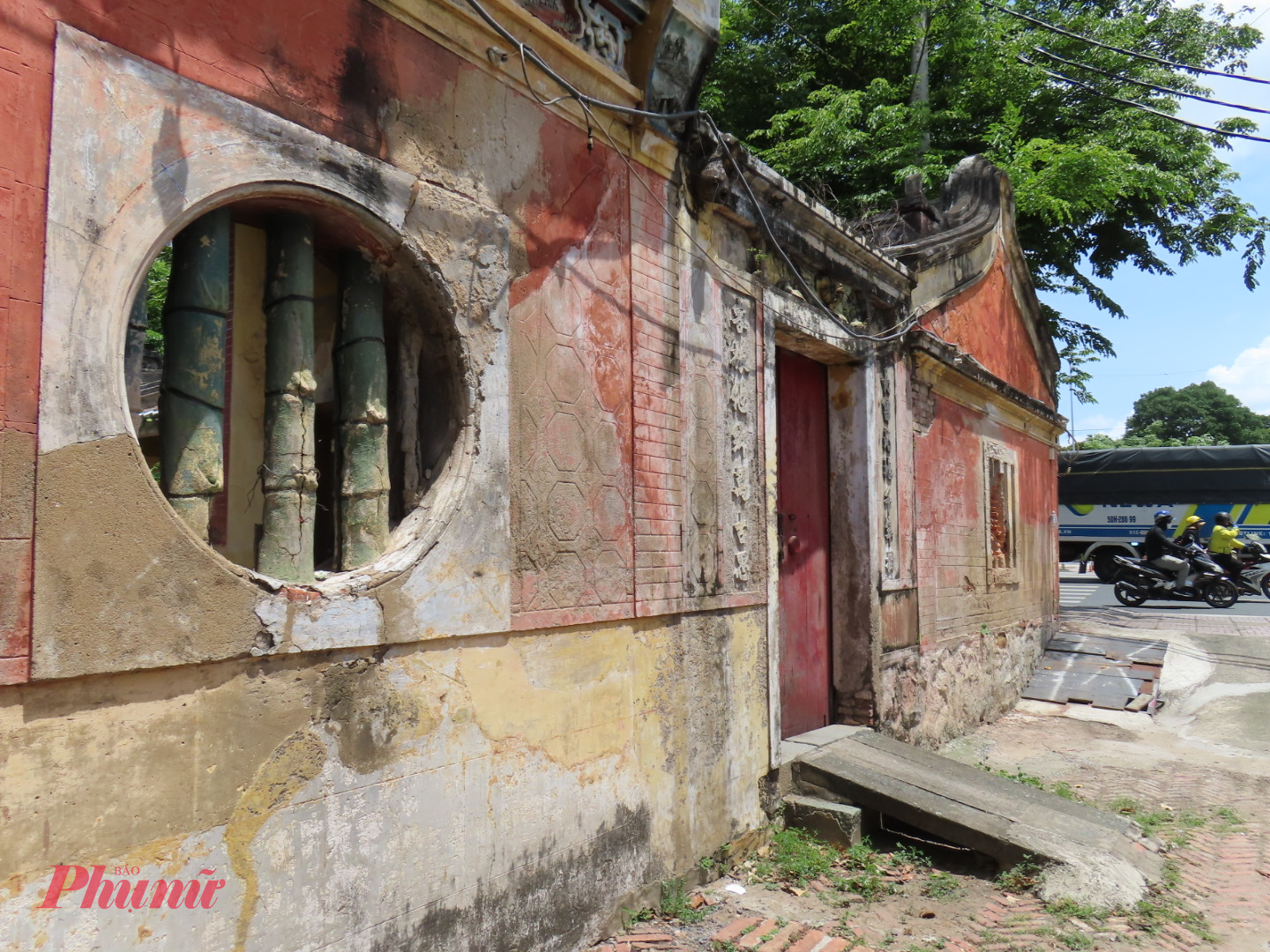 Phường Đức Nhuận: Nơi ôm trọn những địa điểm “bình yên” Cômg trình có lối vào nằm ở bên hông nhìn ra đường Hoàng Minh Giám- Ảnh: H.Nhu