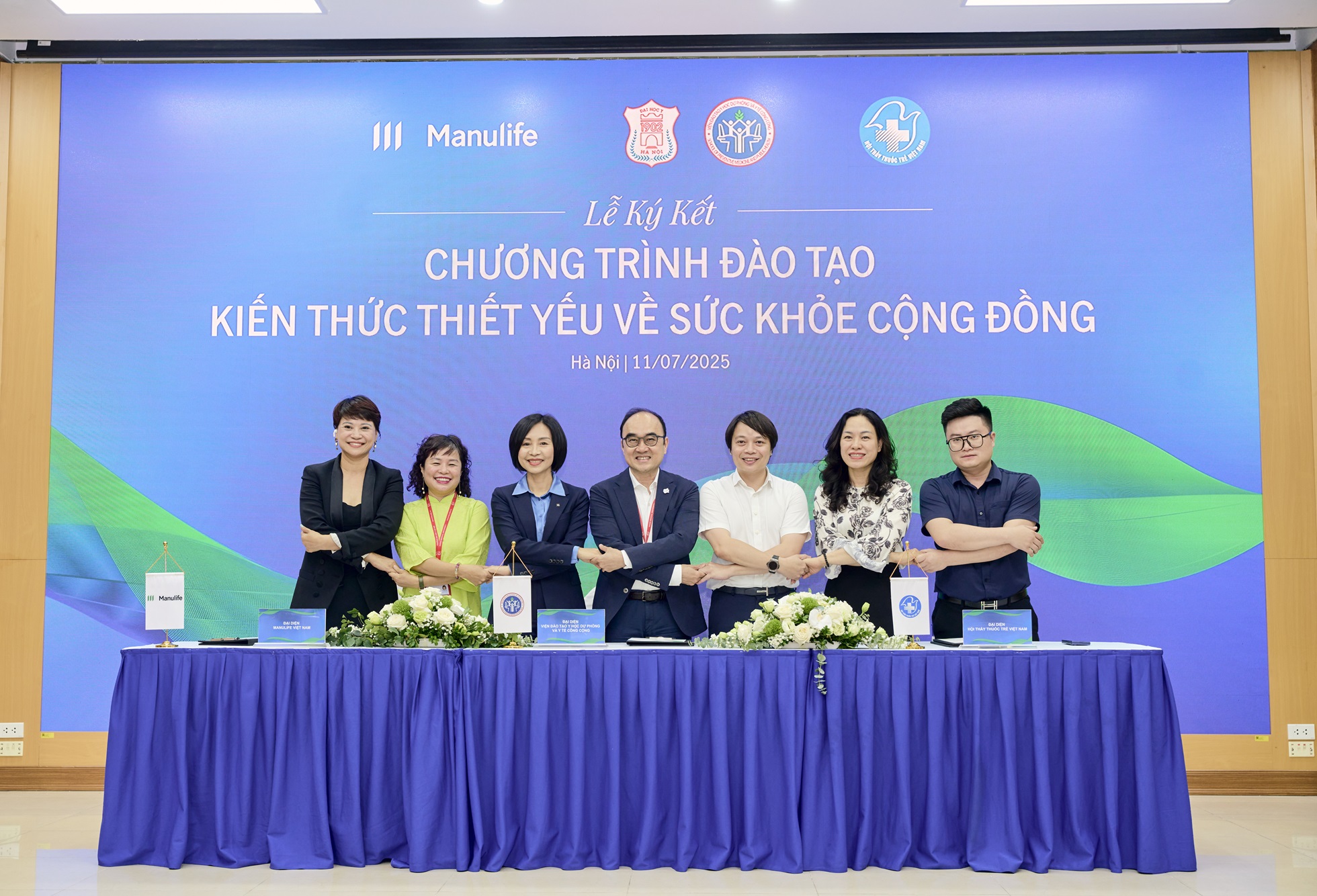 Sự hợp tác giữa Manulife Việt Nam và các cơ sở đào tạo chuyên môn y khoa góp phần mang lại giá trị lâu dài cho người tham gia bảo hiểm - Ảnh: Hiền Hà