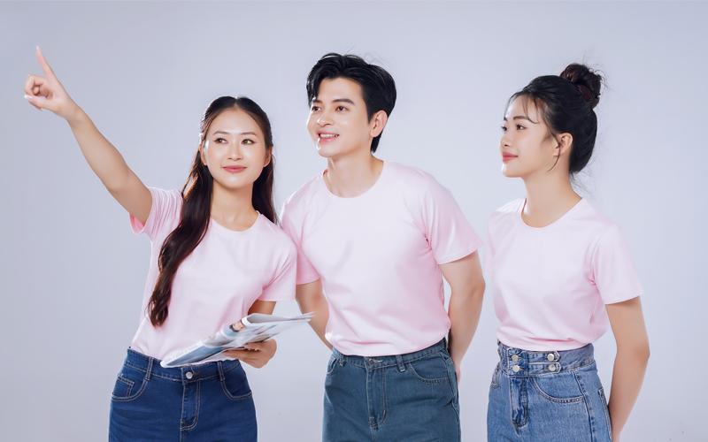 Ảnh: Đồng Phục Bốn Mùa