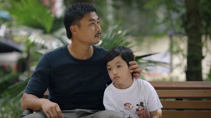 Diển xuất của Duy Hưng và bé Khôi Nguyên lấy nước mắt người xem 