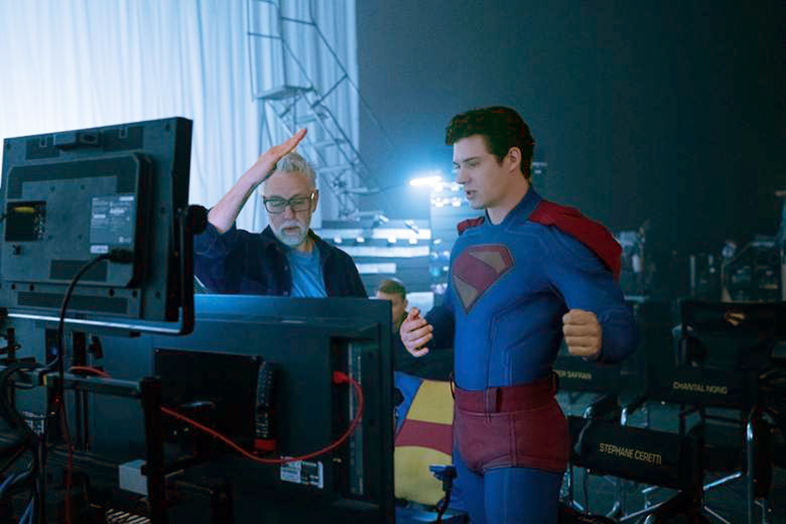 Đạo diễn James Gunn (trái) và diễn viên David Corenswet - Nguồn ảnh: CGV