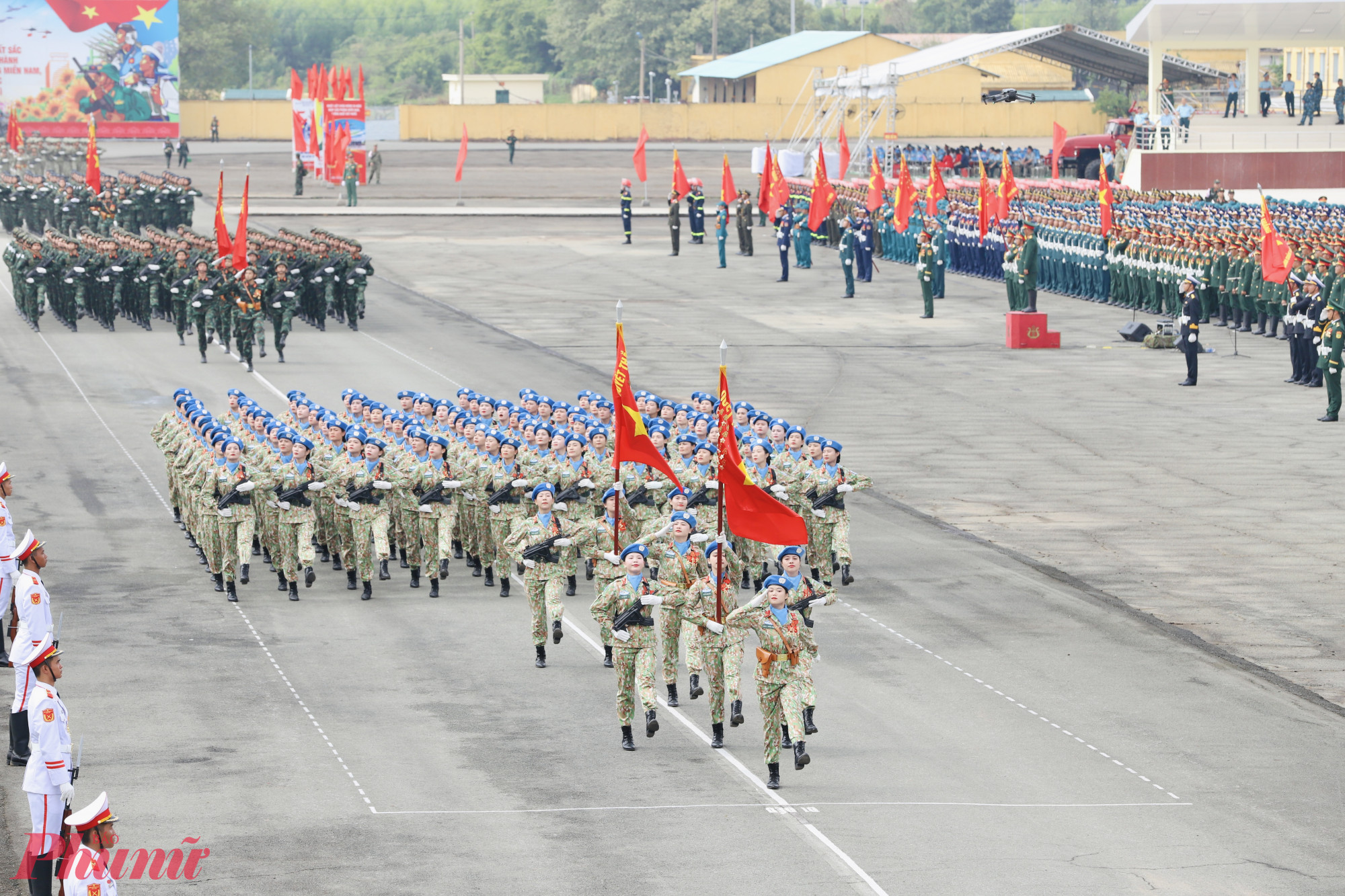 Hợp luyện diễu binh trước đại lễ 30/4, kỷ niệm 50 năm thống nhất đất nước