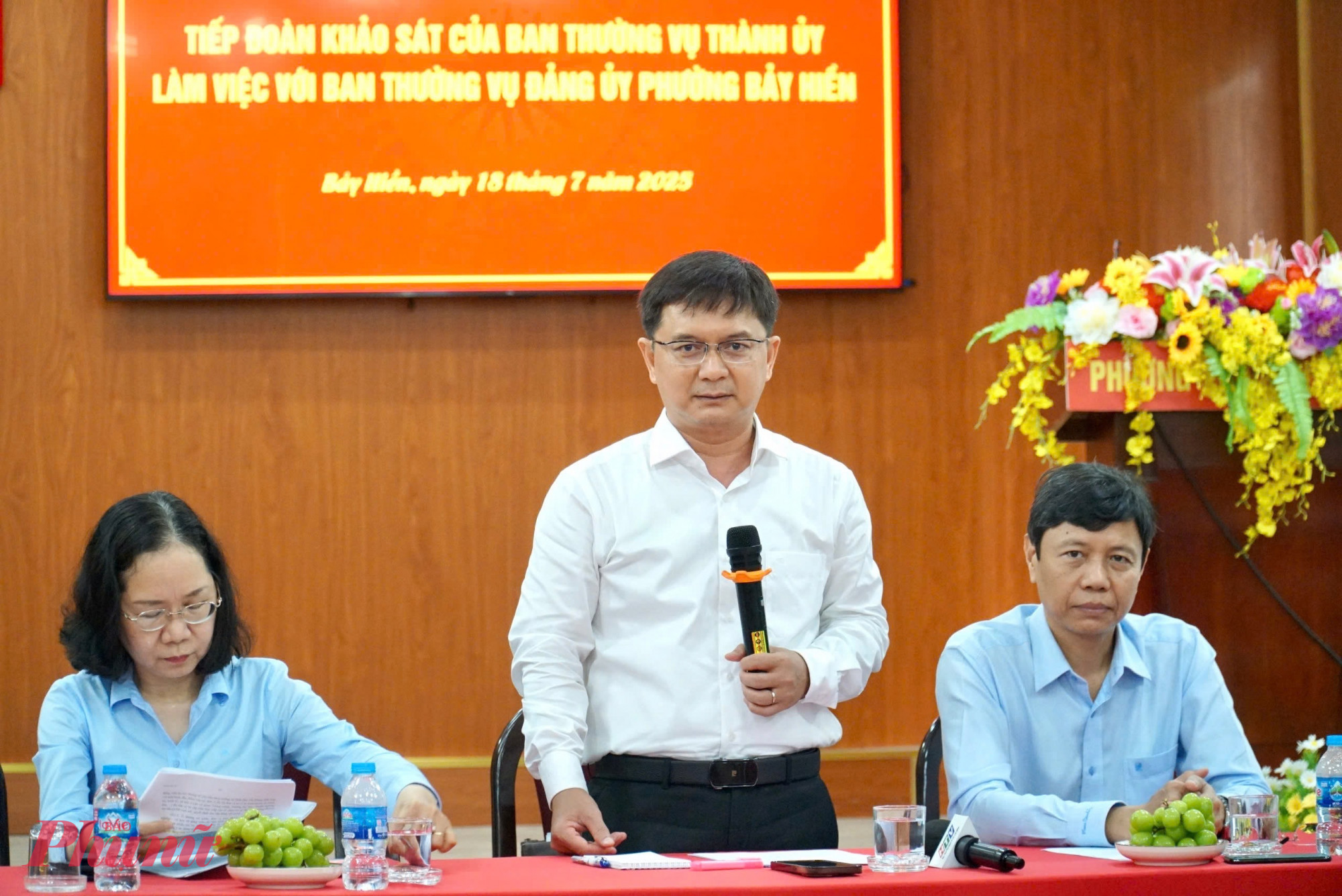 Ông Nguyễn Mạnh Cường – Trưởng Ban Tuyên giáo và Dân vận Thành uỷ TPHCM phát biểu kết luận buổi làm việc với phường Bảy Hiền - Ảnh: ThanhTâm 