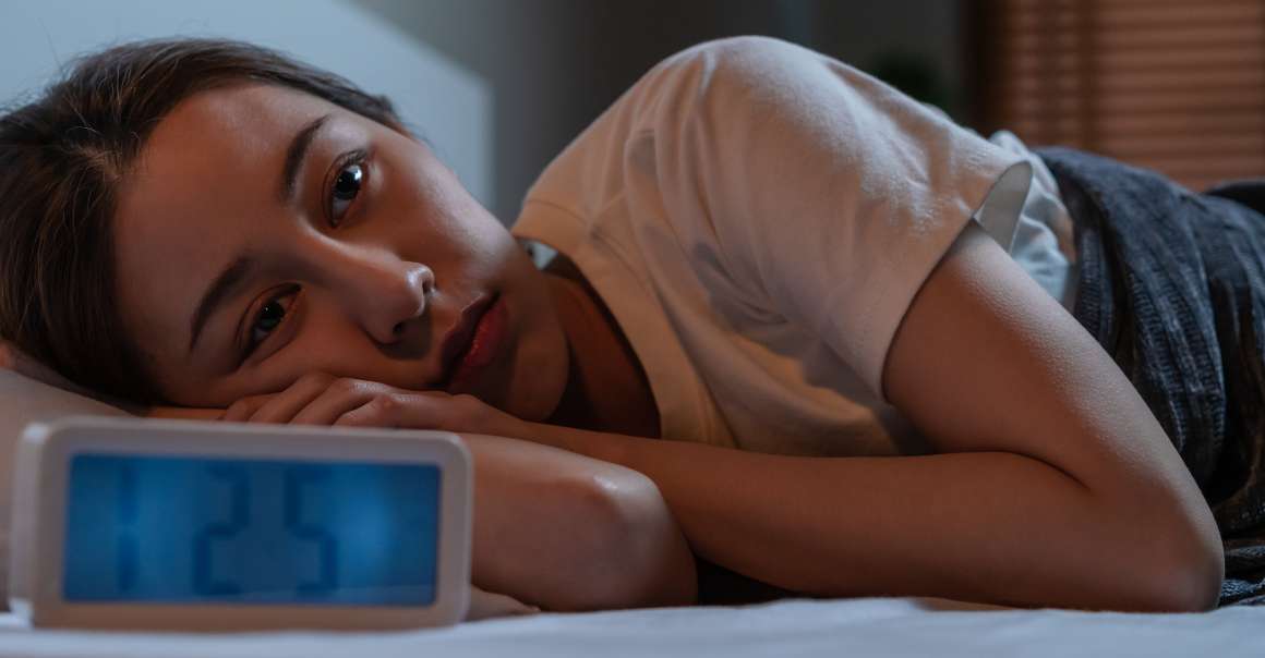 Nhiều biện pháp vận động có thể giúp giảm chứng mất ngủ - Ảnh: Freepik