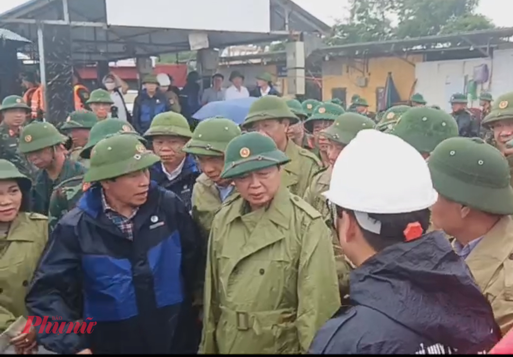 Phó Thủ tướng Trần Hồng Hà kiểm tra công tác phòng, chống bão số 3 tại Hải Phòng