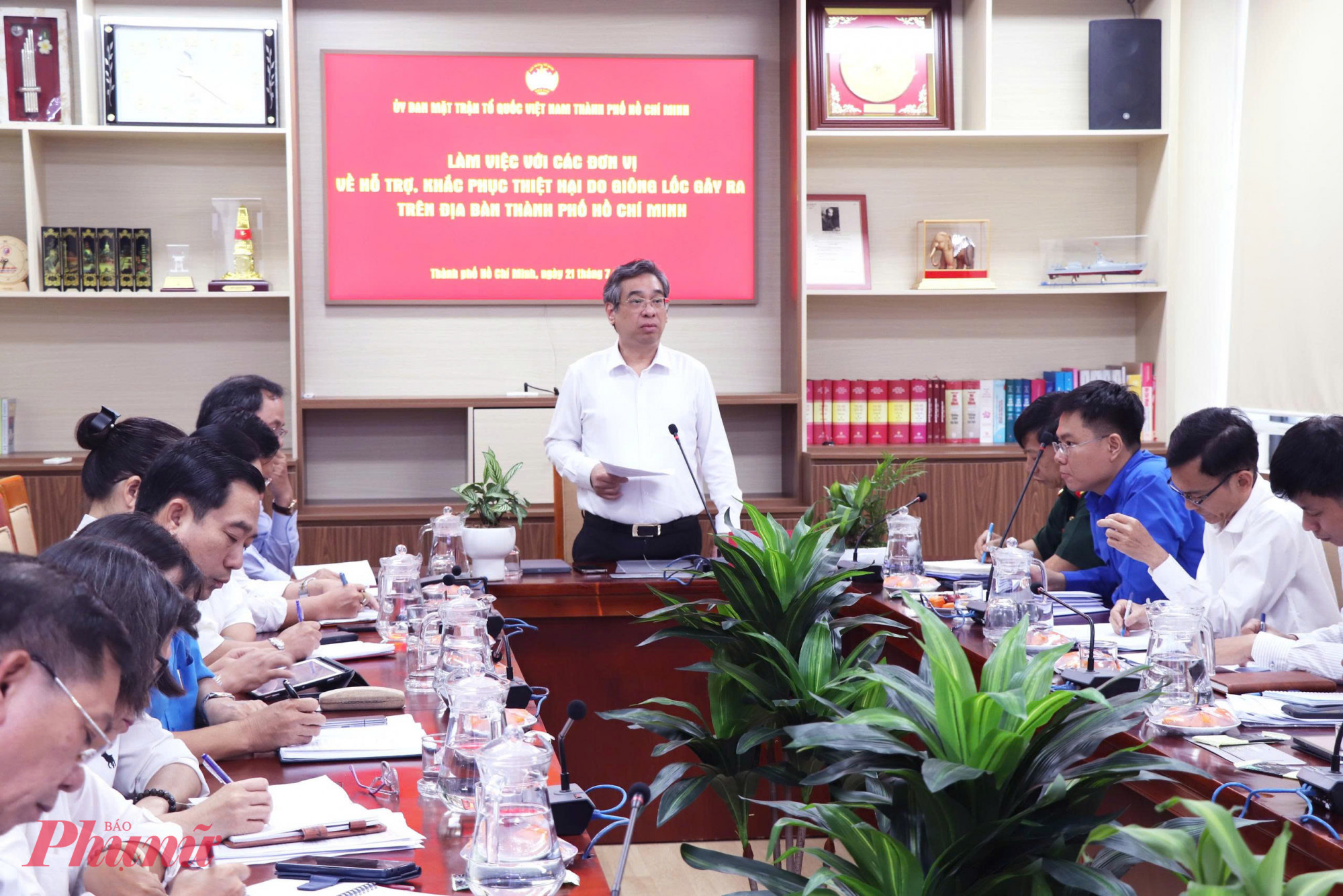 Ủy ban Ủy ban MTTQ TP HCM làm việc với các đơn vị về hỗ trợ, khắc phục thiệt hại do giông lốc gây ra trên địa bàn TP 