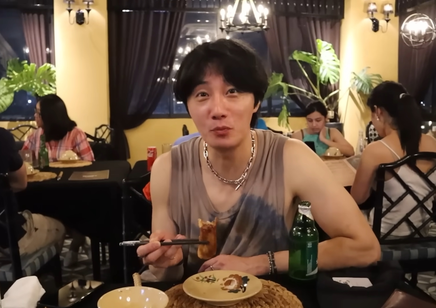 Jung Il Woo từng đến Việt Nam du kịch vào năm ngoái 