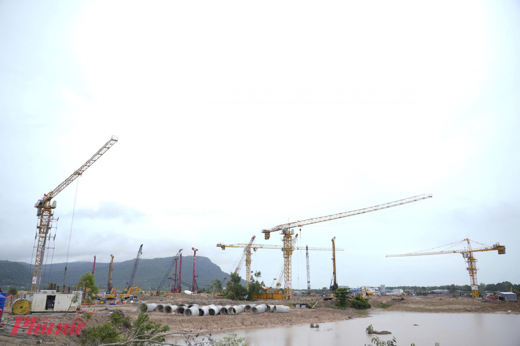 Dự án mở rộng Cảng hàng không Phú Quốc đang được nhà đầu tư đẩy nhanh tiến độ - Ảnh Phú Hữu
