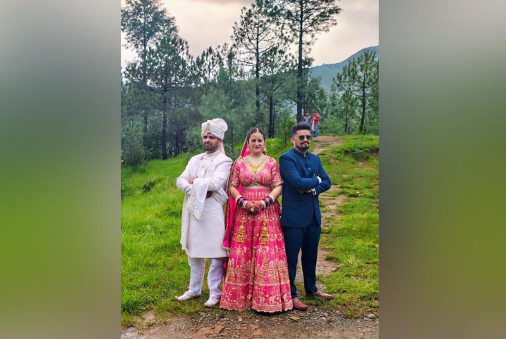  Pradeep và Kapil Negi kết hôn với cô Sunita Chauha