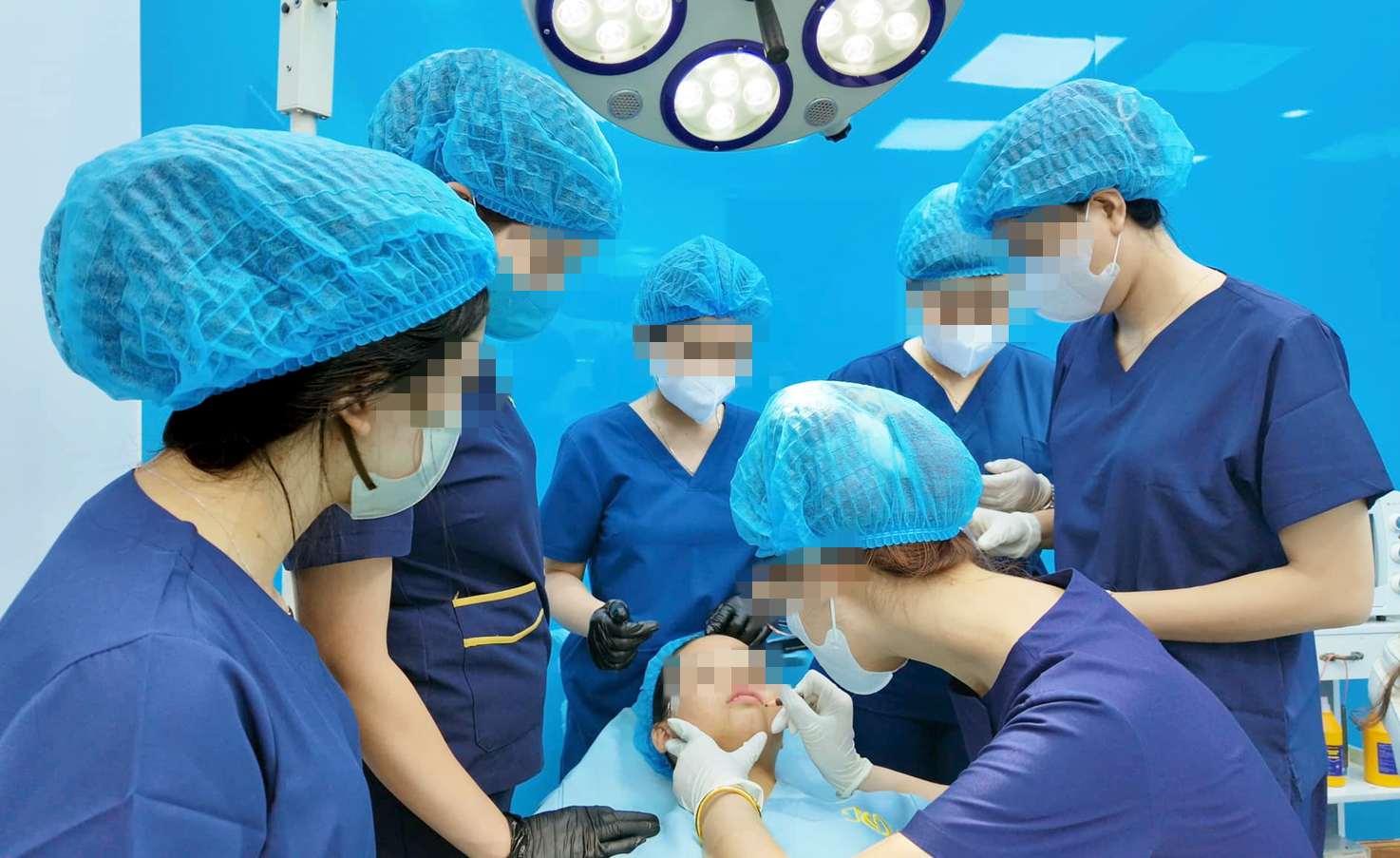 Hiểm họa từ khóa học thẩm mỹ “thần tốc” Cơ sở thẩm mỹ quảng cáo chỉ 10 ngày có thể “vững tay nghề”