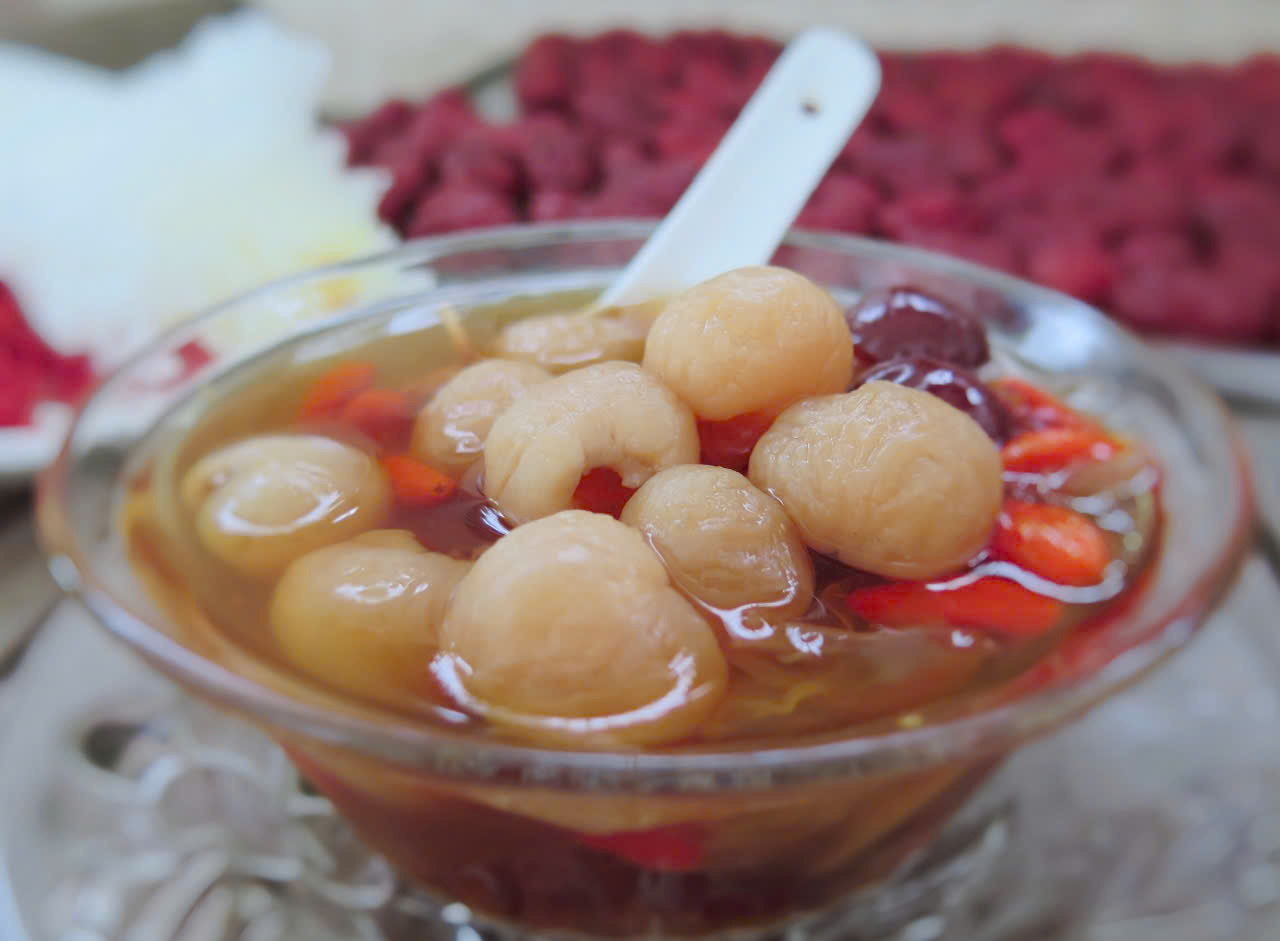 Chè long nhãn táo đỏ kỷ tử giúp dưỡng tâm tỳ